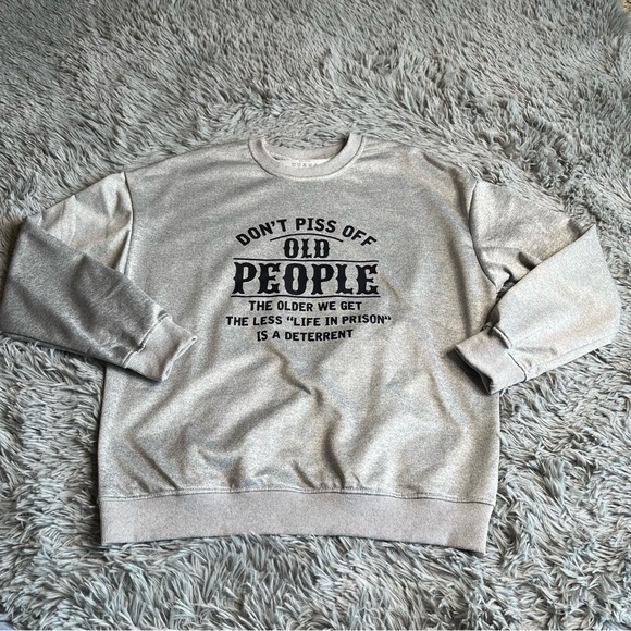 Old People Sweatshirt Womens Medium Gray Life in Prison is a Deterrent Shirt - Picture 1 of 7